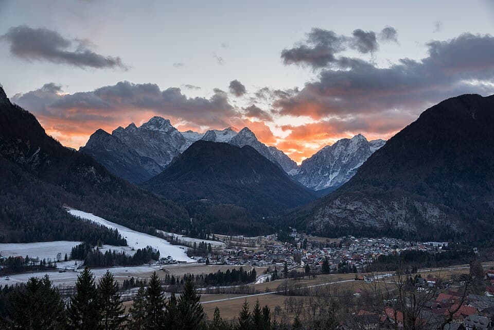 Mojstrana_sunset.jpg